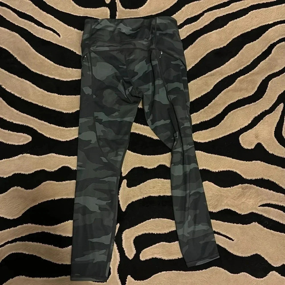 Athleta Contender Leggings - Picture 5 of 9